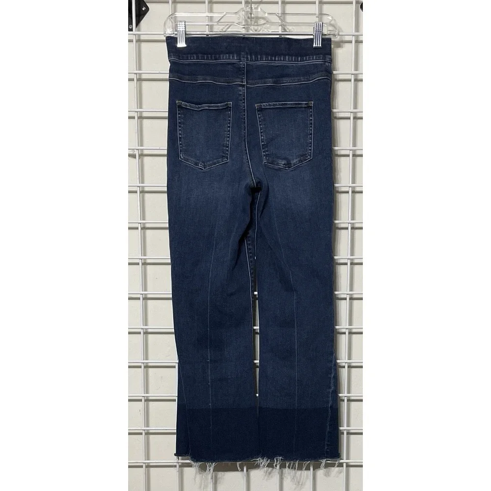 Spanx Cropped Flare Fringe Pull‎ On Denim Jeans Size Small Medium Wash